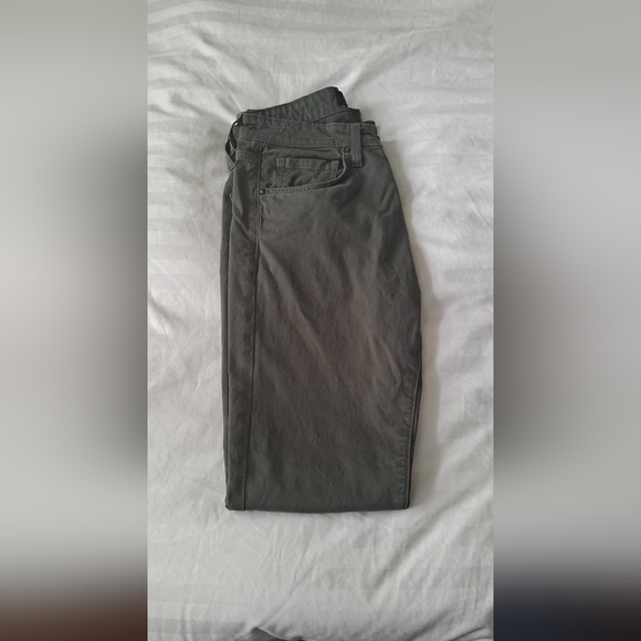 J Brand KANE - Picture 3 of 7